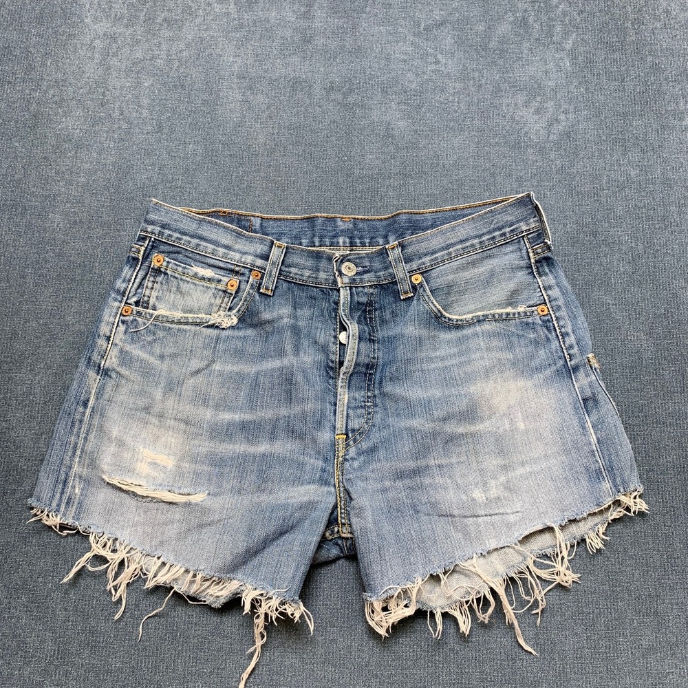 Levi's 501 Cut Off Short Womens W32 Blue Denim Medium Wash Frayed Hem Button Fly